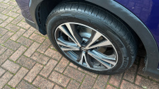 Nissan Qashqai 1.3 DiG-T N-Connecta 5dr Petrol Hatchback